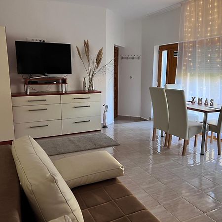 Villa Relax Apartman Gárdony Exterior foto